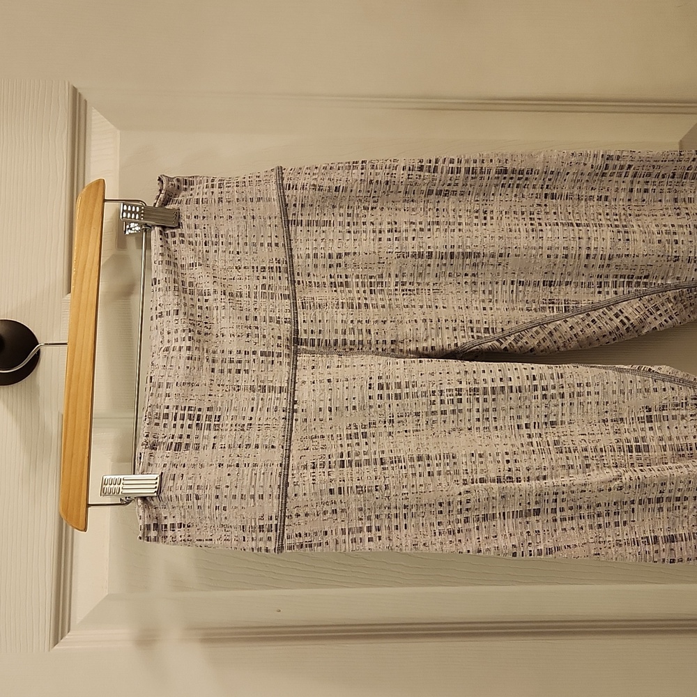 Lululemon High Rise Wunder Under 25" - Picture 7 of 10